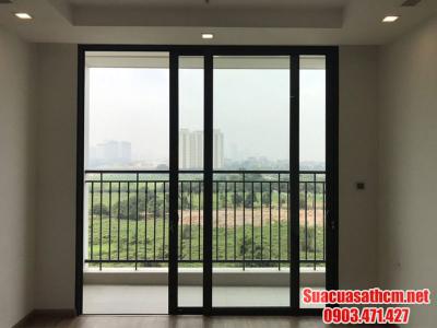 Mẫu cửa sắt chung cư đẹp