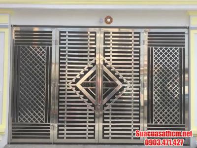 Cửa sắt kín đẹp