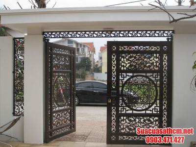 Làm cửa sắt tự động