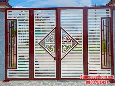 Cách sơn lại cổng sắt cũ