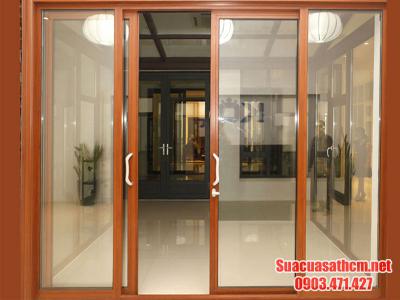 Cửa sắt vân gỗ đẹp