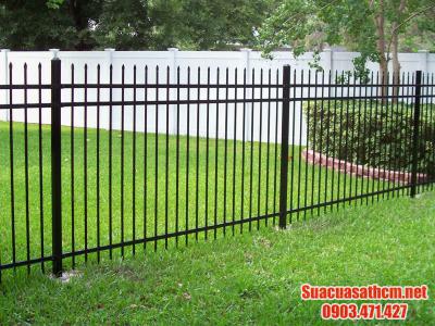 Chông sắt hàng rào