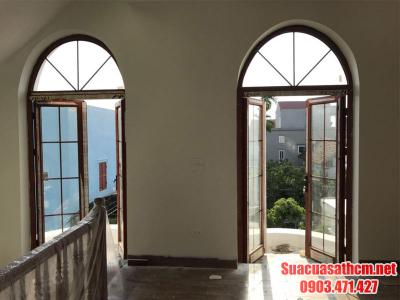 Cửa cổng sắt vòm