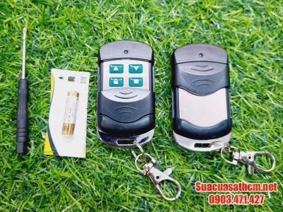 Khi nào nên thay pin điều khiển cửa cuốn?