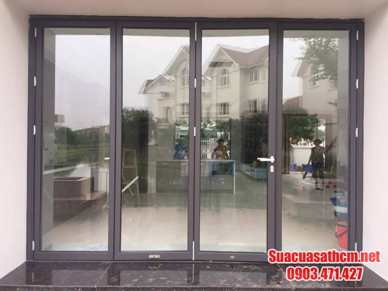 cua xingfa truot la gi